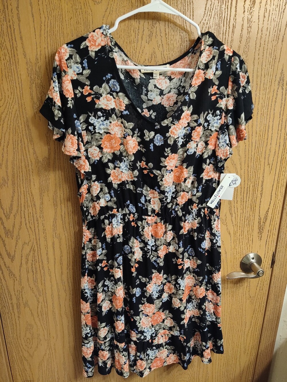 Floral V-Neck Short Sleeve Dress - Black with Peach Floral